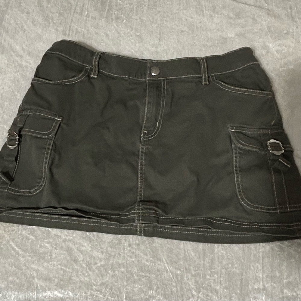 Stylish Army green Cargo skirt